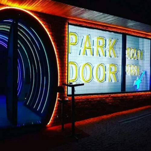 Club Park Door