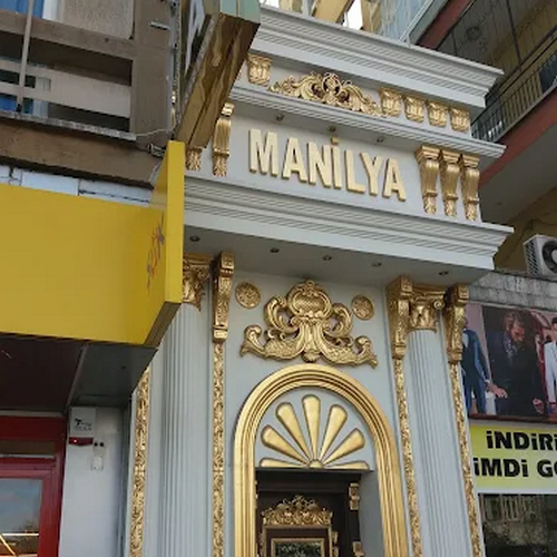 Manilya Night Club