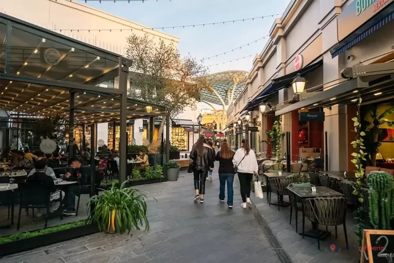 Hilltown Küçükyalı