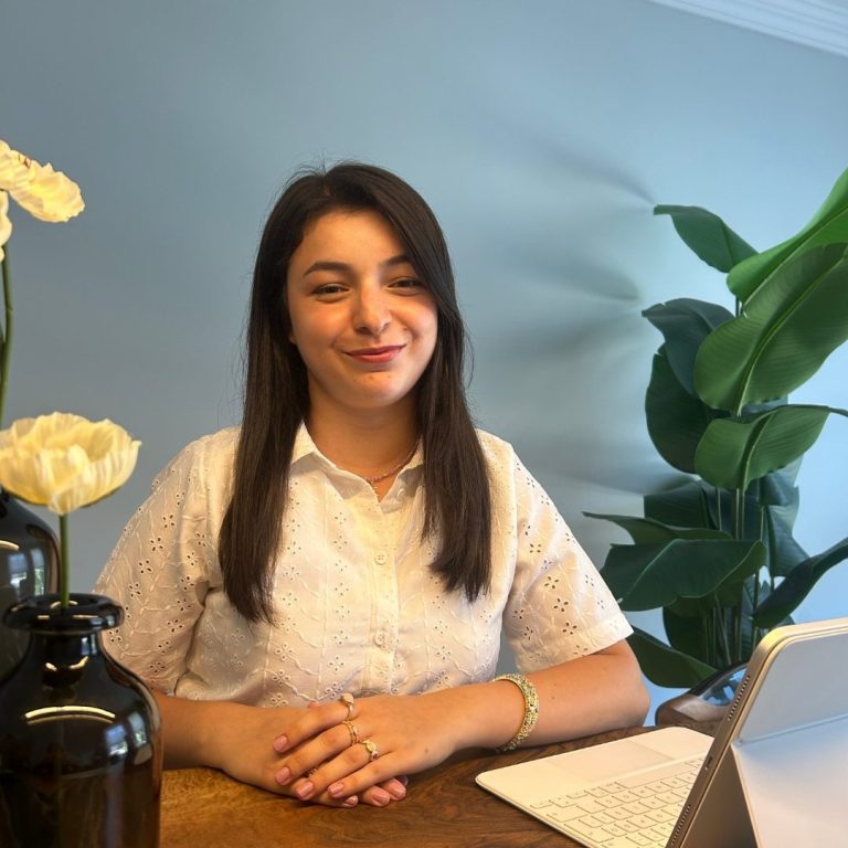 Psikolojik Danışman Pelin Ürek